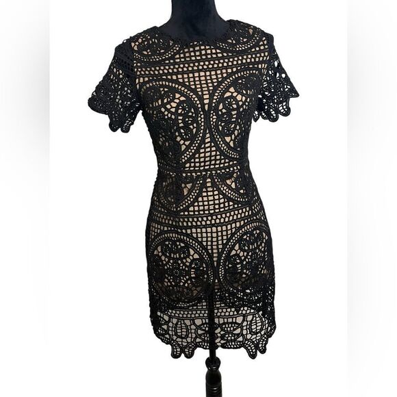 J.O.A. LOS ANGELES BLACK CROCHET LACE BODY-CON DRESS WOMENS SIZE SMALL - Picture 4 of 8
